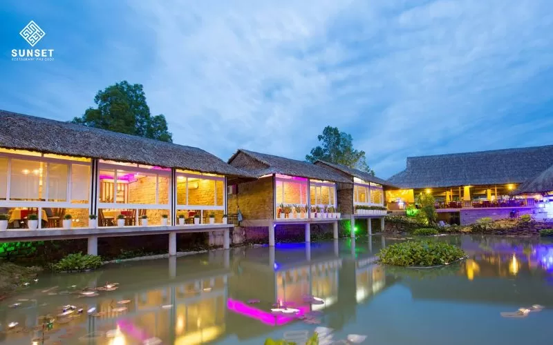 Ngự Uyển được nhiều công ty lữ hành lựa chọn nhờ không gian lớn và khả năng phục vụ đoàn đông